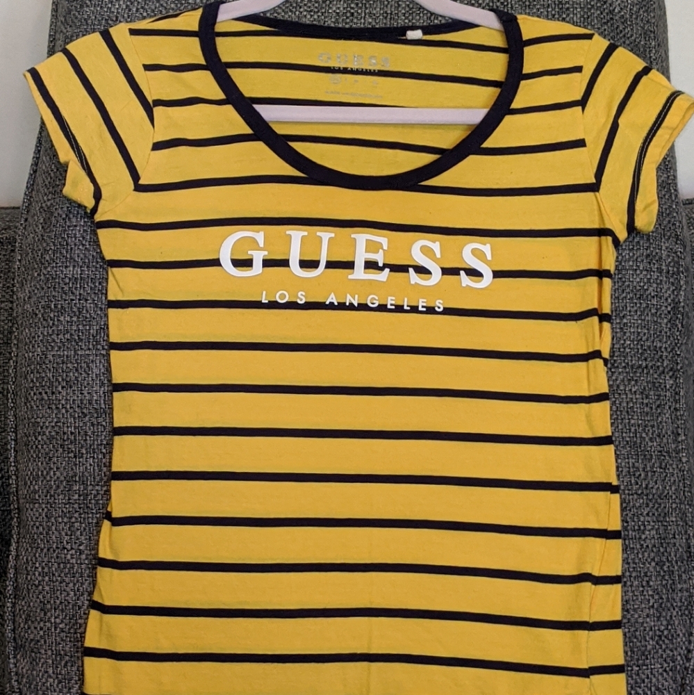 Scoopneck women's tee